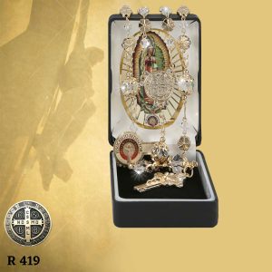 R419 ROSARIO CRISTAL #6 C/LENTEJA FLOR METÁLICA ORO
